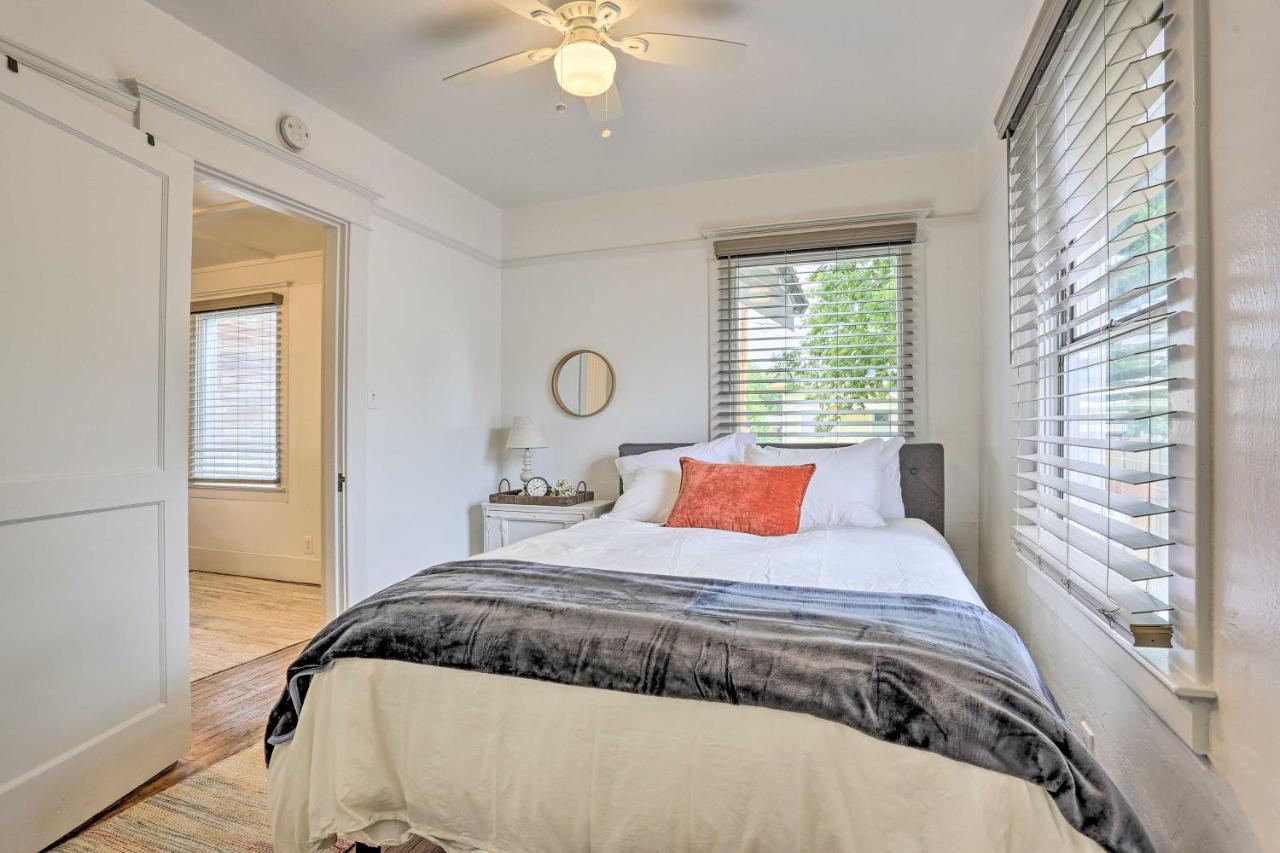 Pet-Friendly Baker City Escape With Private Yard! Exterior photo