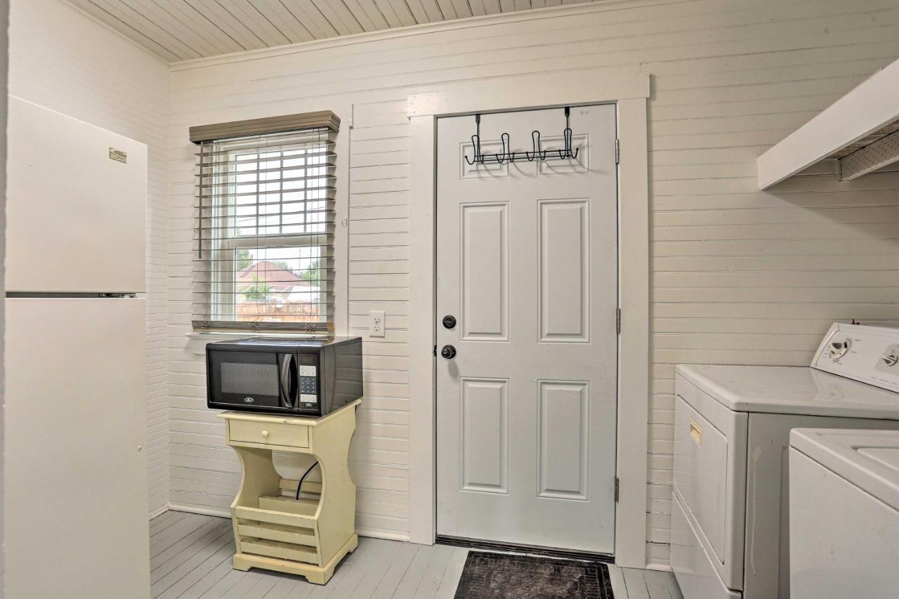 Pet-Friendly Baker City Escape With Private Yard! Exterior photo